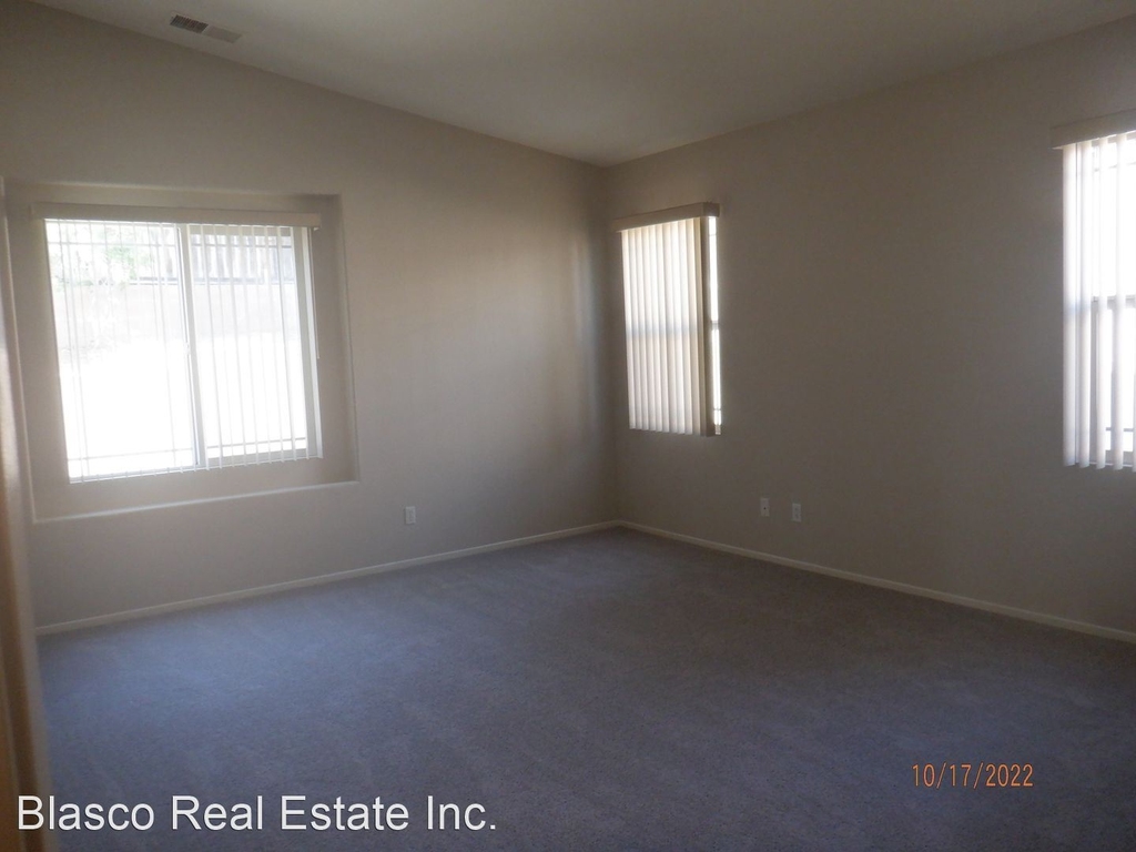 1573 Excel Court - Photo 29