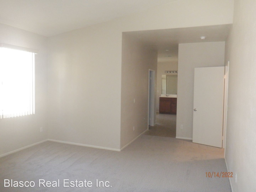 1573 Excel Court - Photo 31