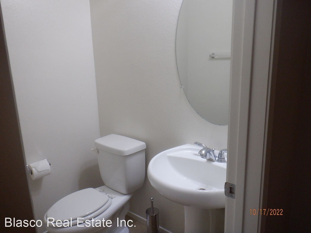 1573 Excel Court - Photo 12