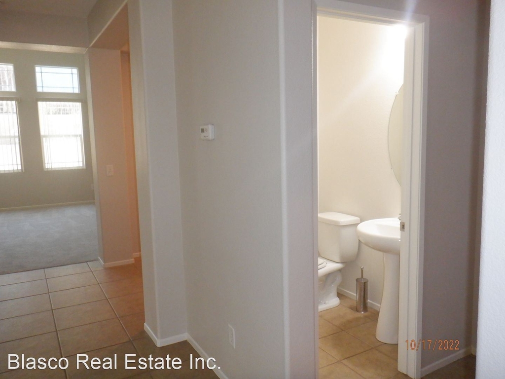 1573 Excel Court - Photo 11