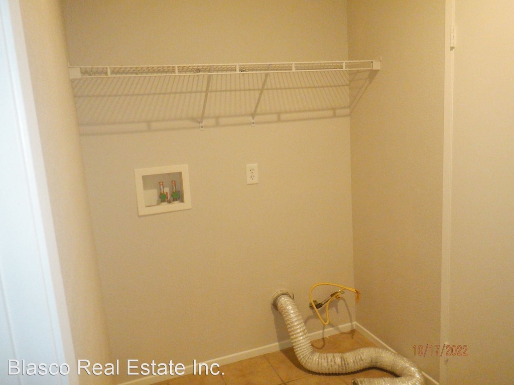 1573 Excel Court - Photo 36