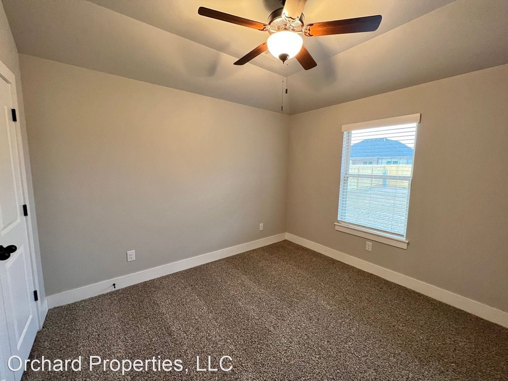 1168 Giulia Ave. - Photo 14