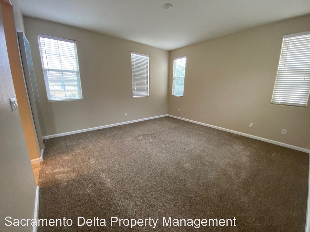 721 Wapello Circle - Photo 29