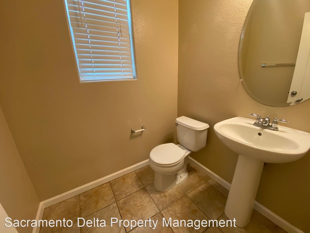 721 Wapello Circle - Photo 25