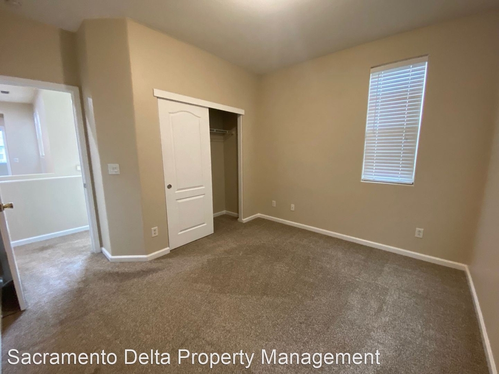 721 Wapello Circle - Photo 28