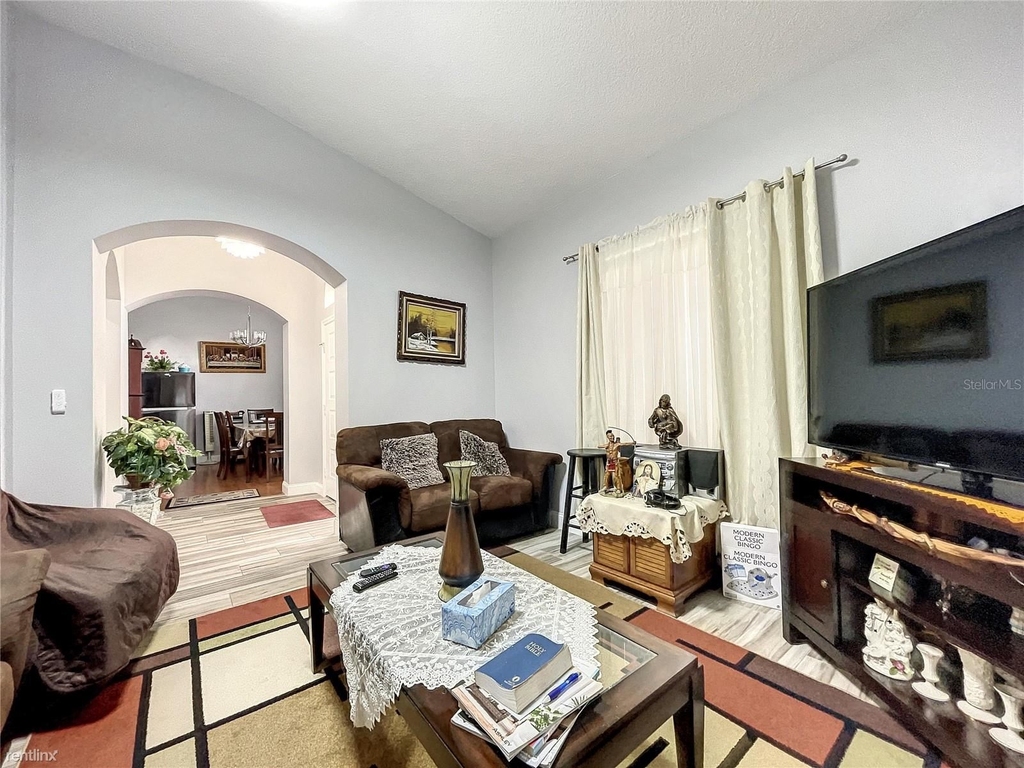 27040 R Coral Springs Drive - Photo 8