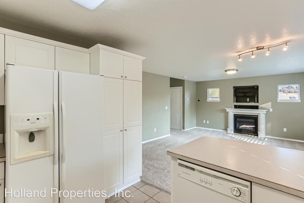 4702 Sw 164th Terr. - Photo 36