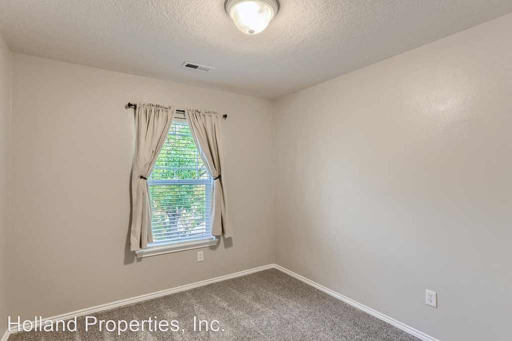 4702 Sw 164th Terr. - Photo 29