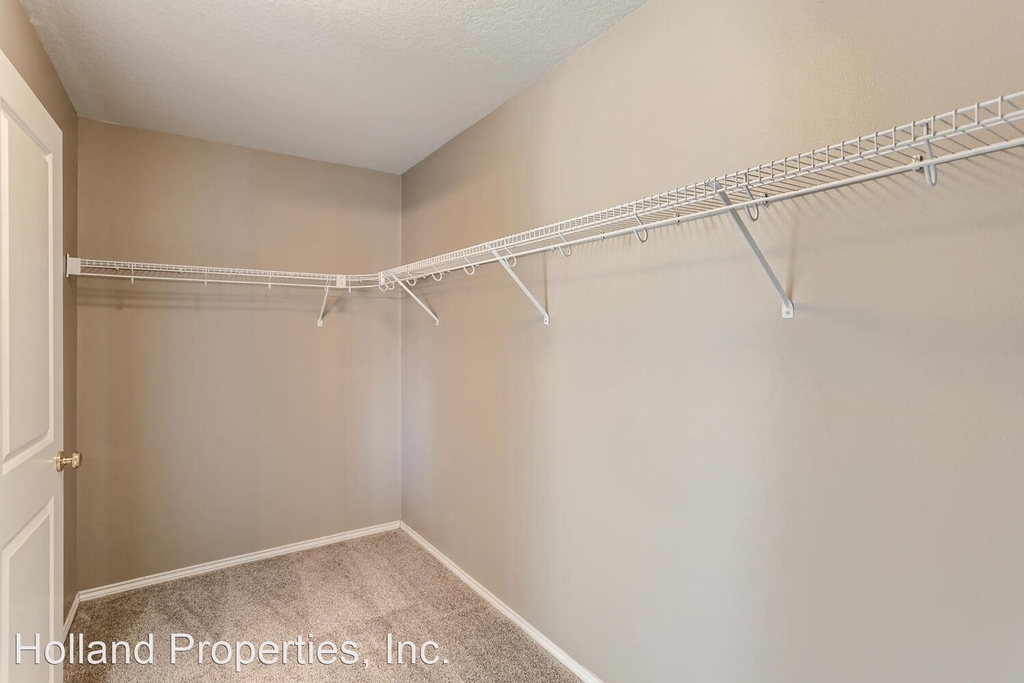 4702 Sw 164th Terr. - Photo 28