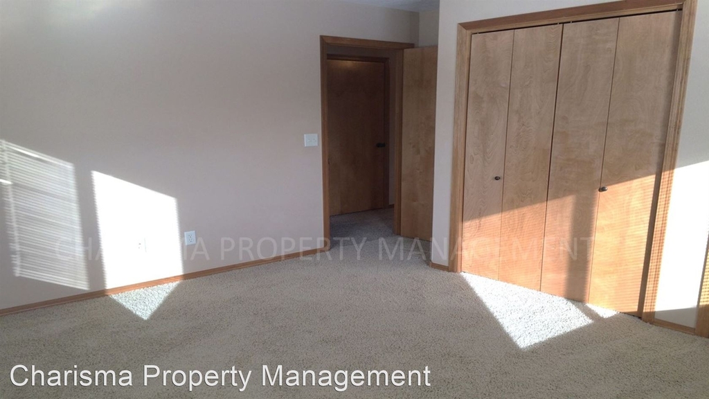 5505 W Rebecca Street - Photo 11