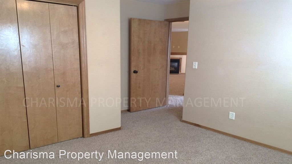 5505 W Rebecca Street - Photo 12