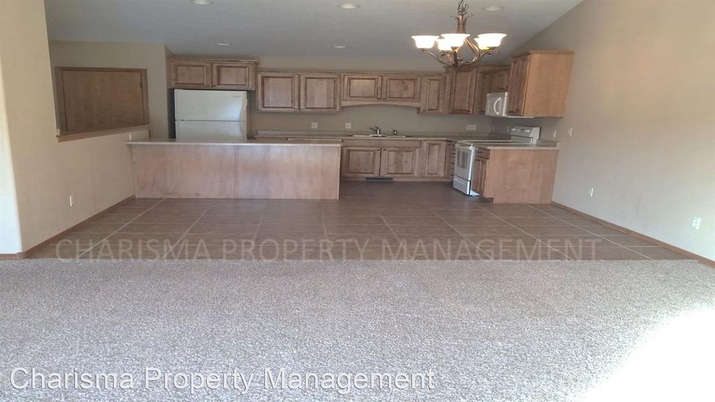 5505 W Rebecca Street - Photo 6