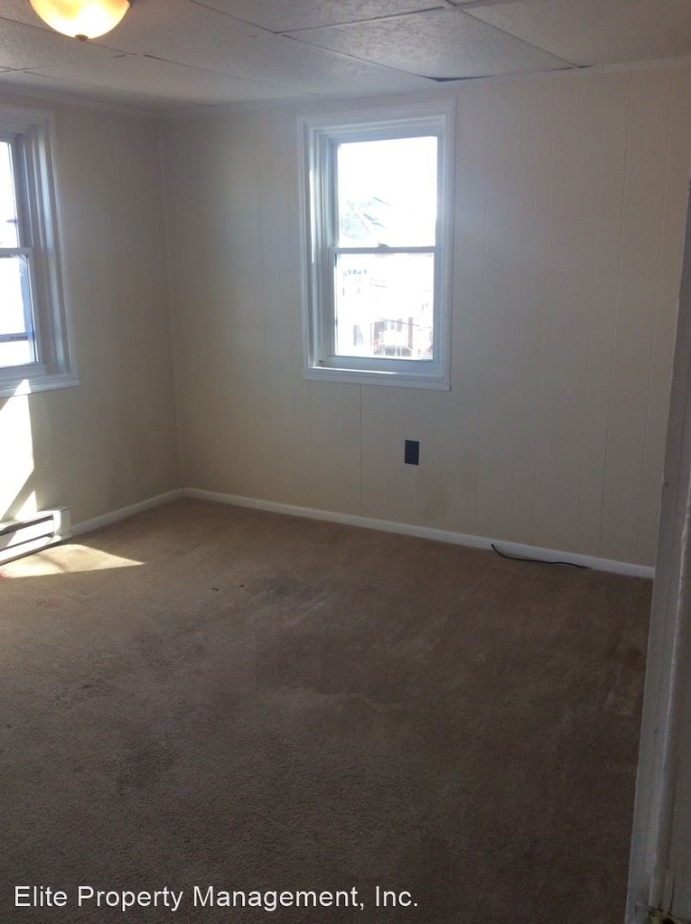 12 N. Main St., Apt. B - Photo 8