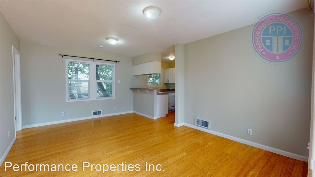 4308 & 4314 Ne 15th Avenue - Photo 1