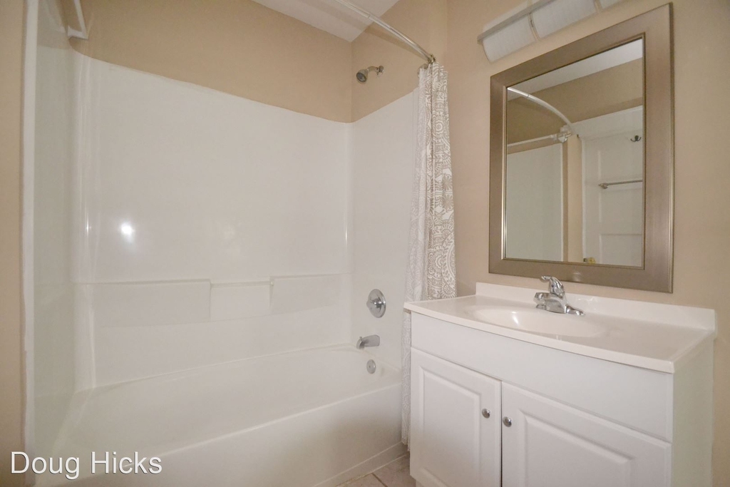 2228 Commonwealth Ave - Photo 12