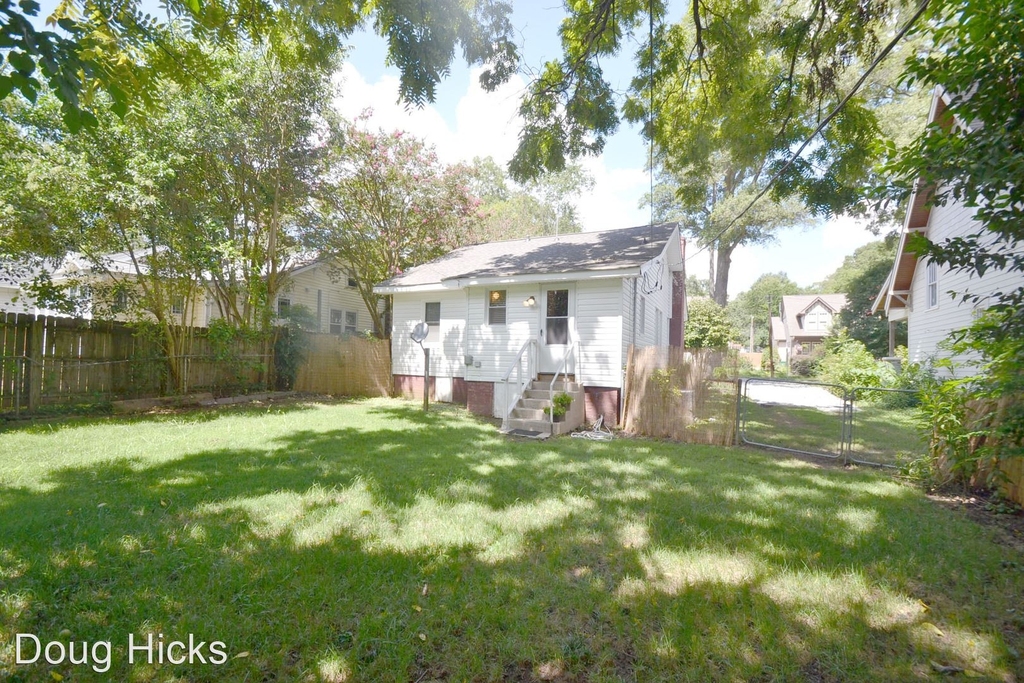 2228 Commonwealth Ave - Photo 3