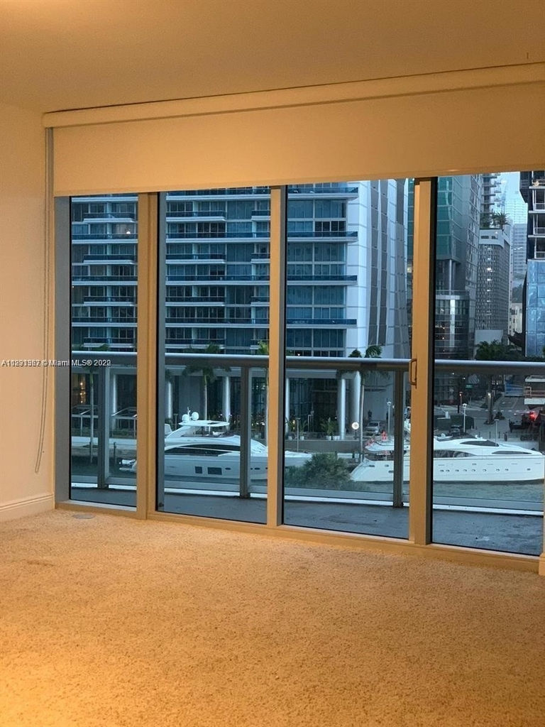 475 Brickell Ave - Photo 3