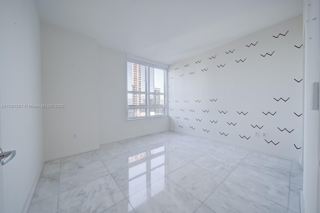 951 Brickell Ave - Photo 16