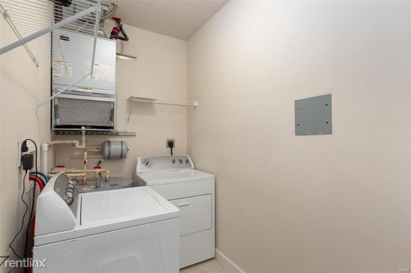 885 Forest Ave 304 - Photo 7