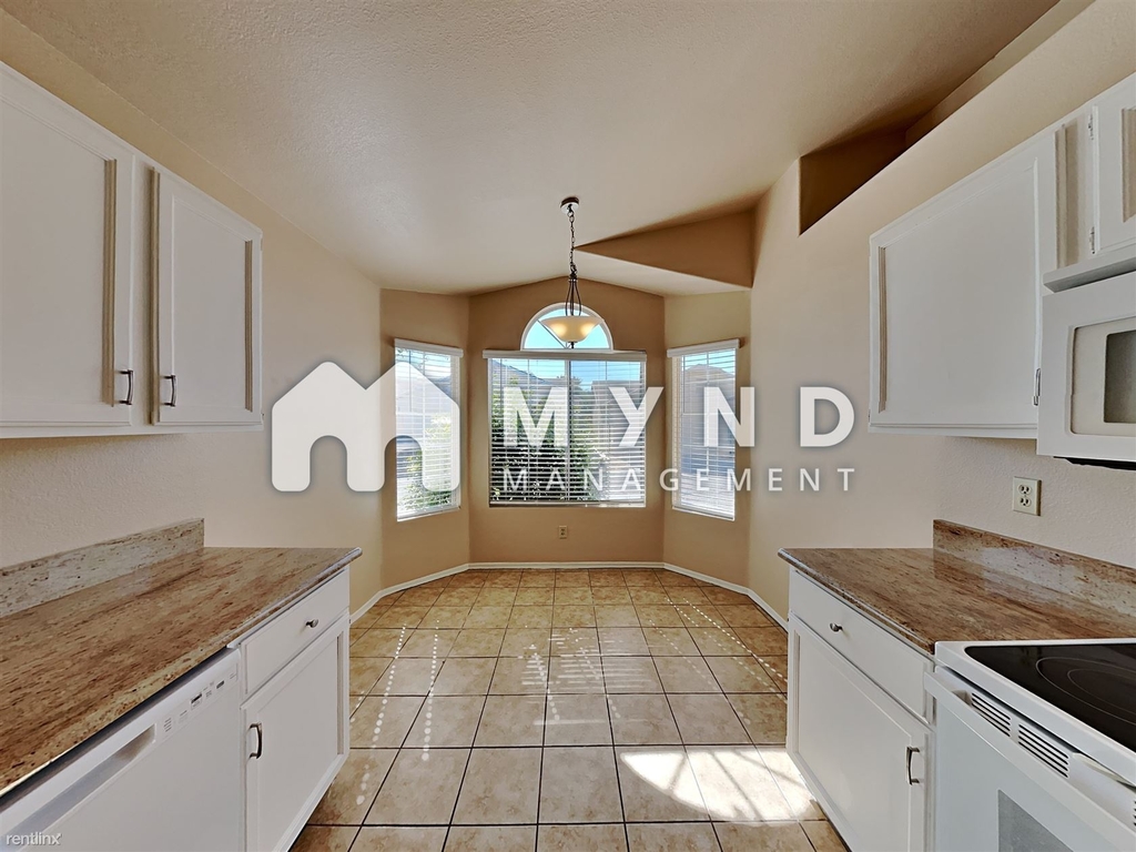 3018 W Laquila Aerie - Photo 4