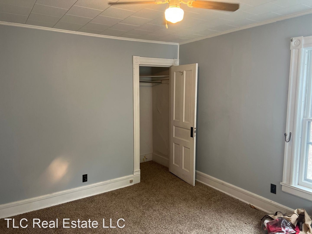 608 Elizabeth Street Apt. B - Photo 2