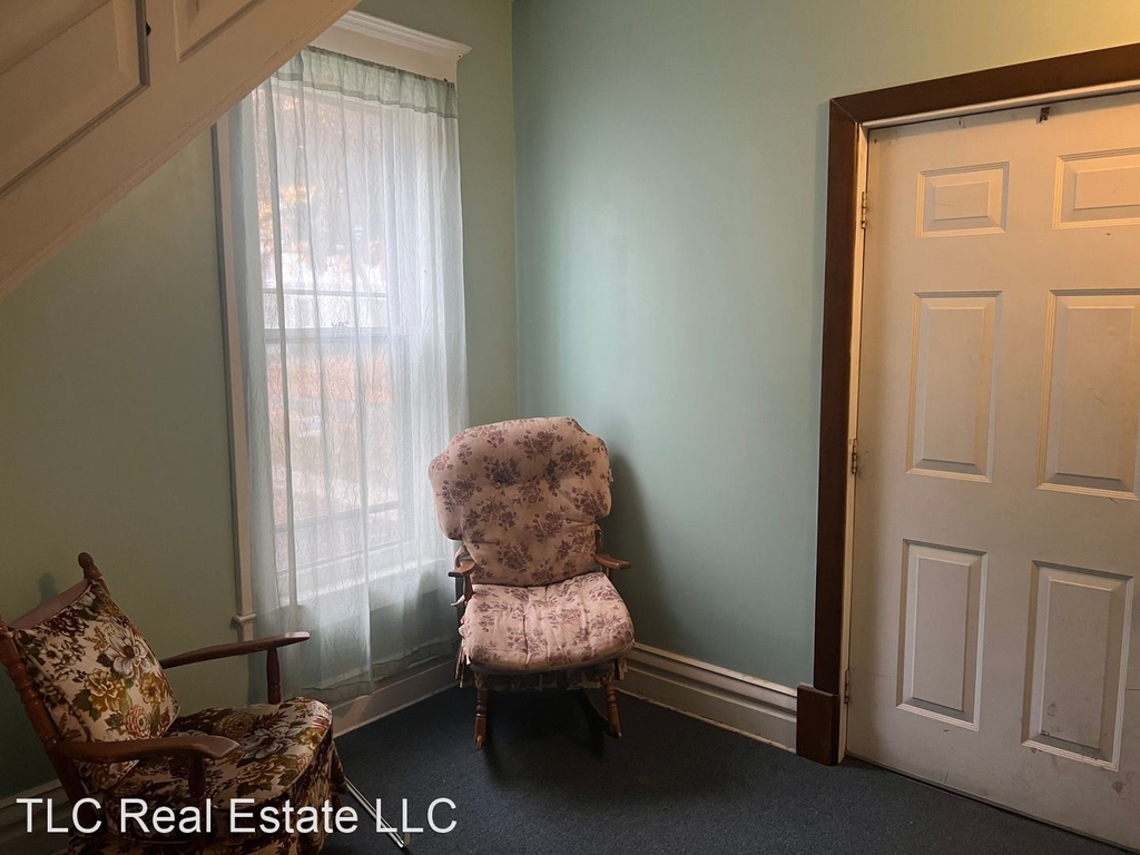 608 Elizabeth Street Apt. B - Photo 1