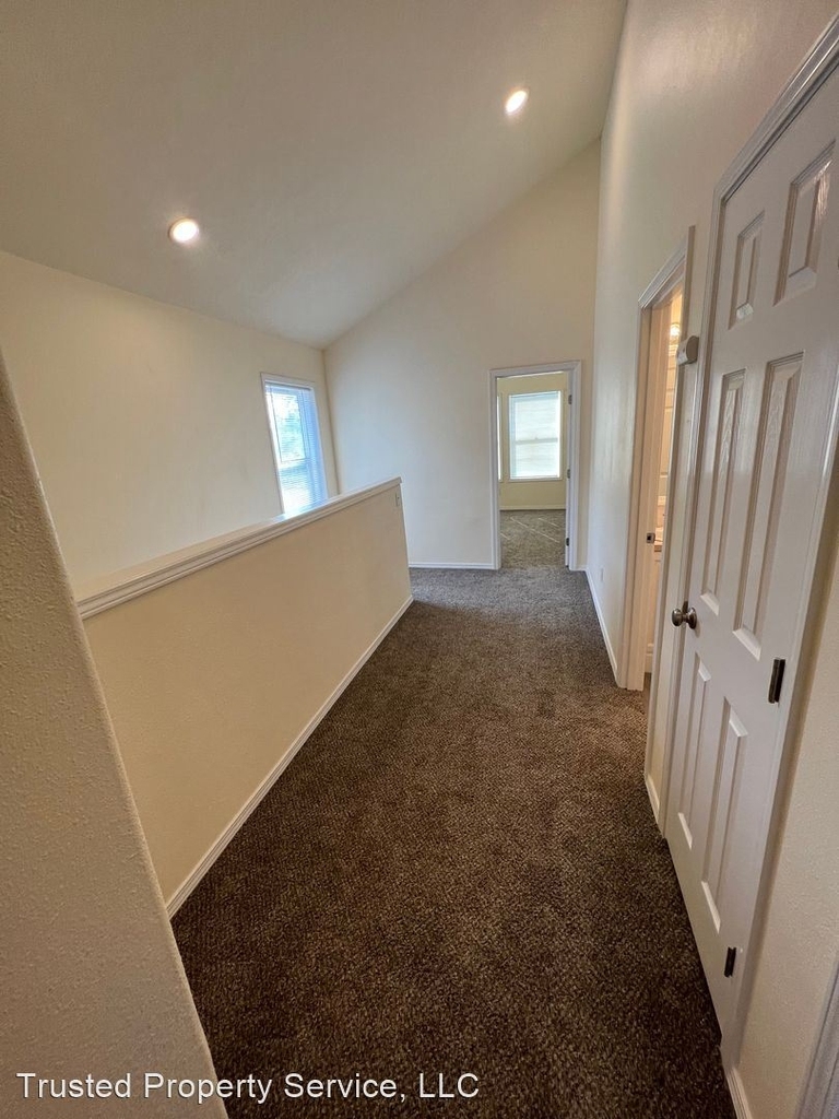 4121 Forsythia - Photo 10