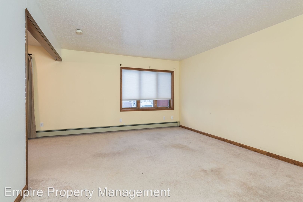 4936 Dartmouth Drive Unit 32 - Photo 2