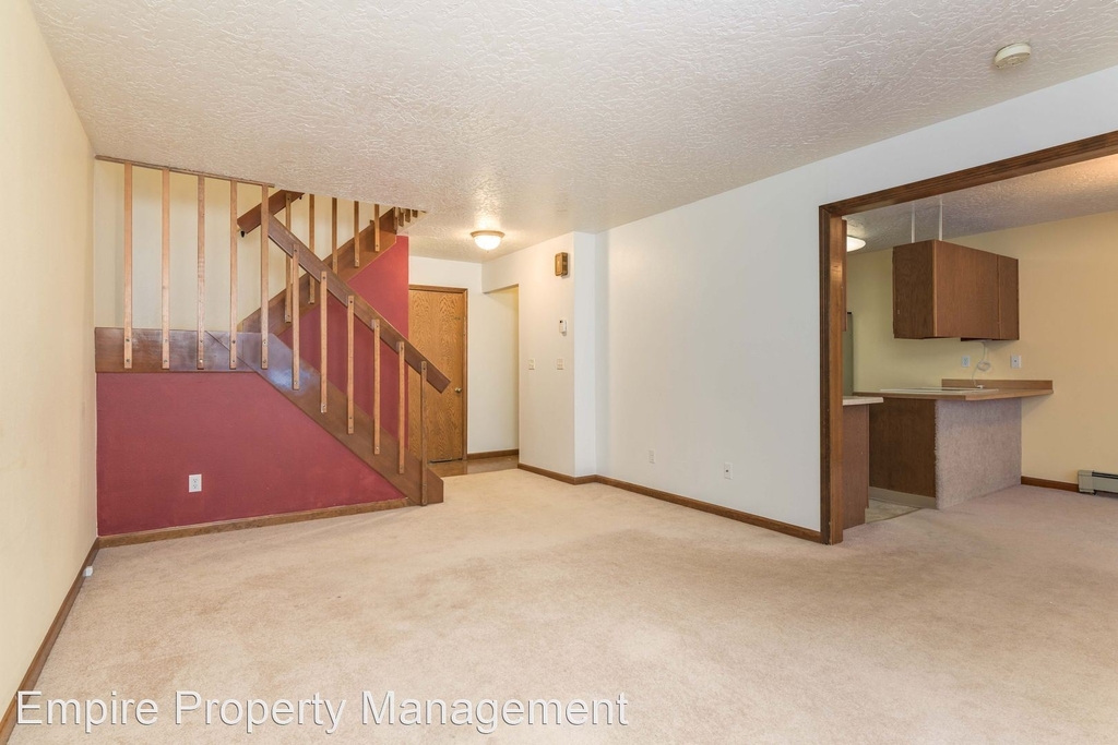 4936 Dartmouth Drive Unit 32 - Photo 1