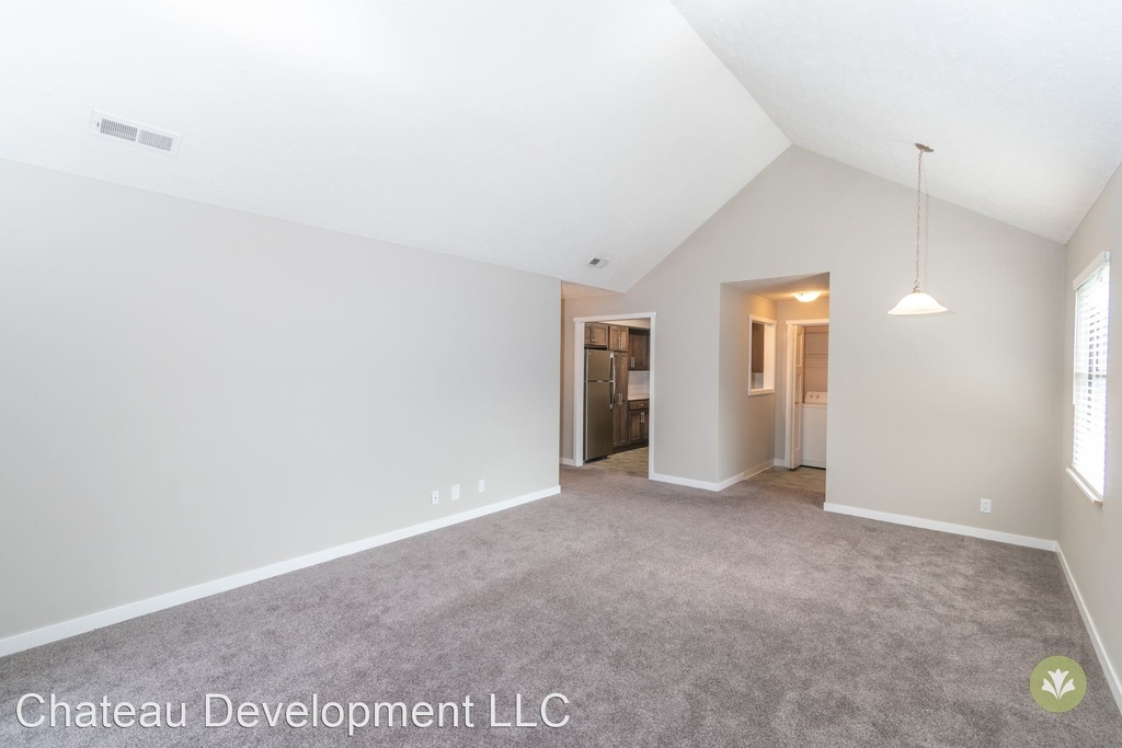 Chateau Meadows 6100 Vine Street - Photo 2