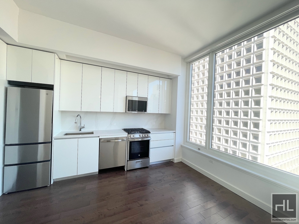 232 East 54th Street - Photo 0