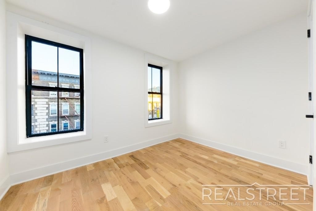 662 Nostrand Ave - Photo 3