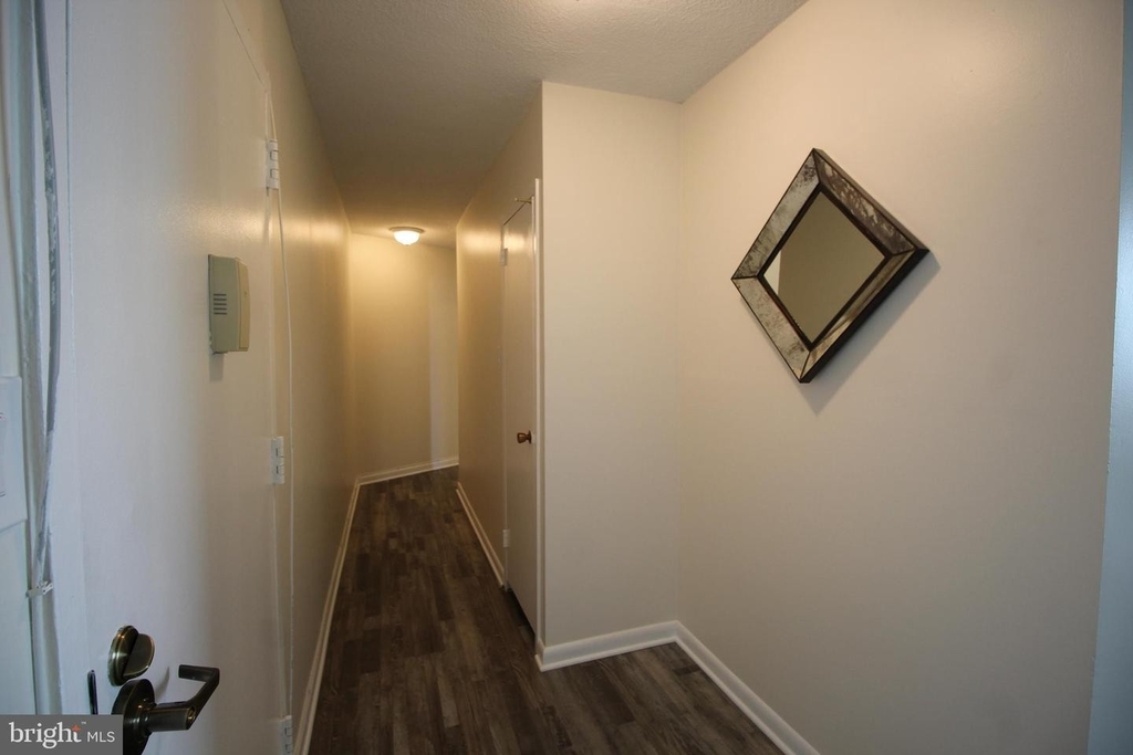 501 Slaters Ln #201 - Photo 20