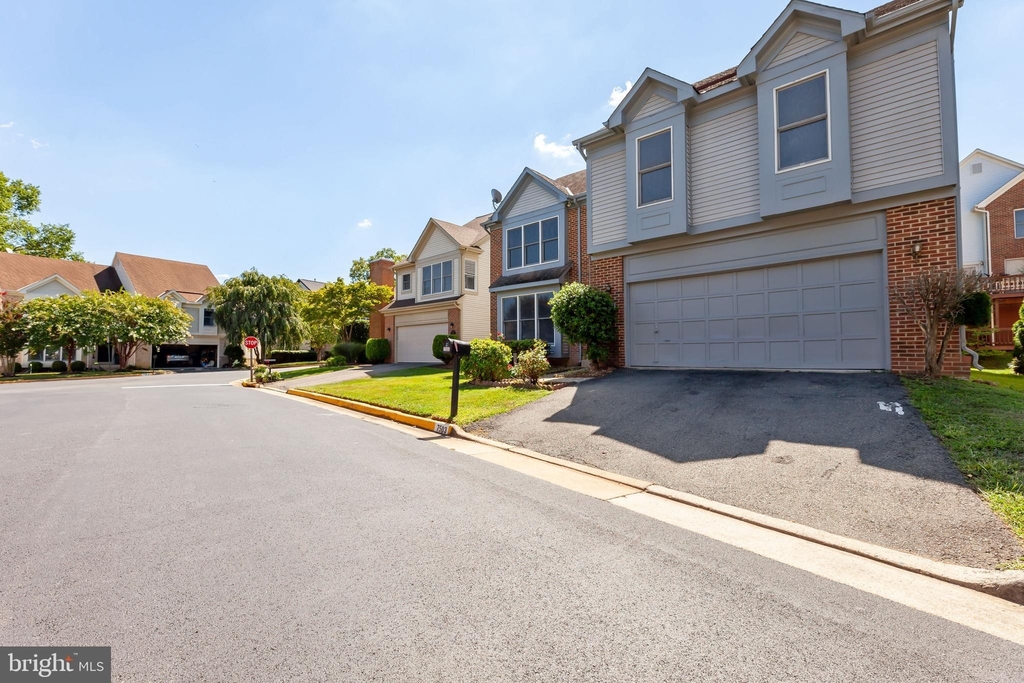 7503 Silver Maple Lane - Photo 1