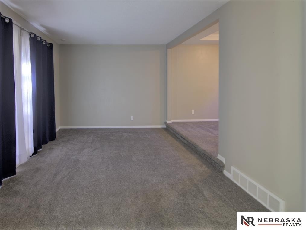 16720 William Street - Photo 5