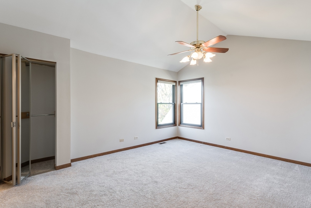 556 Delmar Court - Photo 14