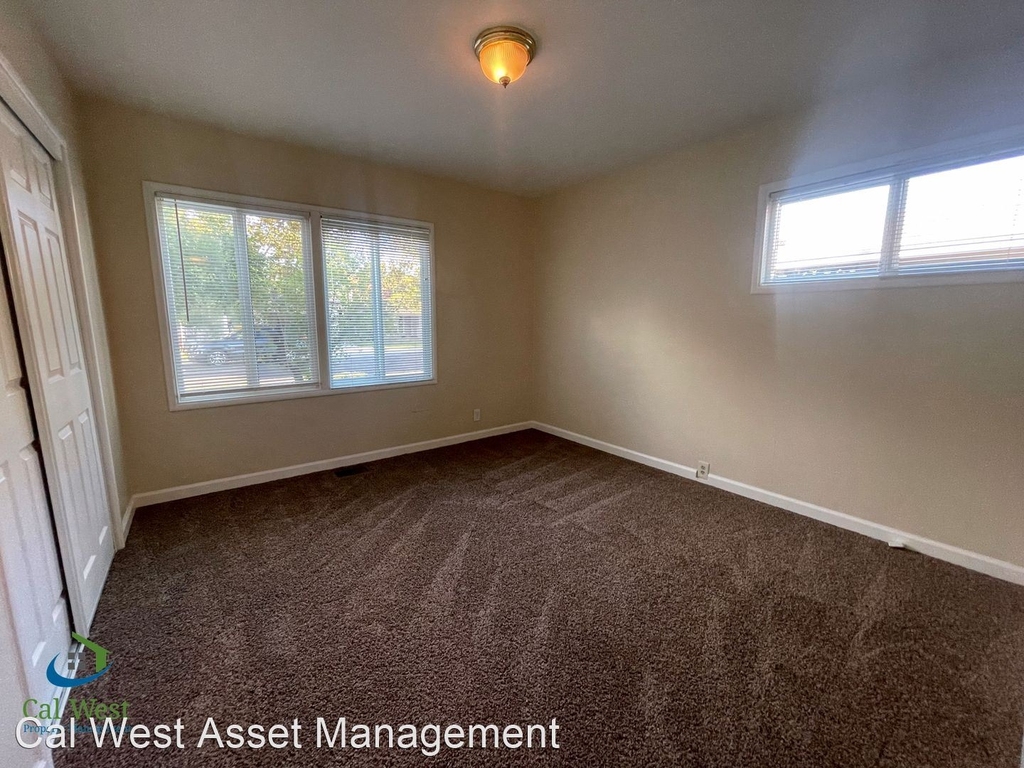 1160 Dean Ave. - Photo 28