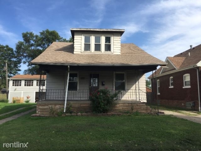 2418 Iowa Street - Photo 1