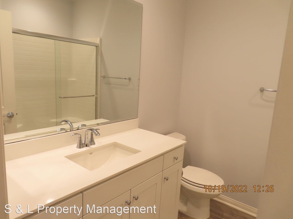 4556 South Amherst Avenue - Photo 12