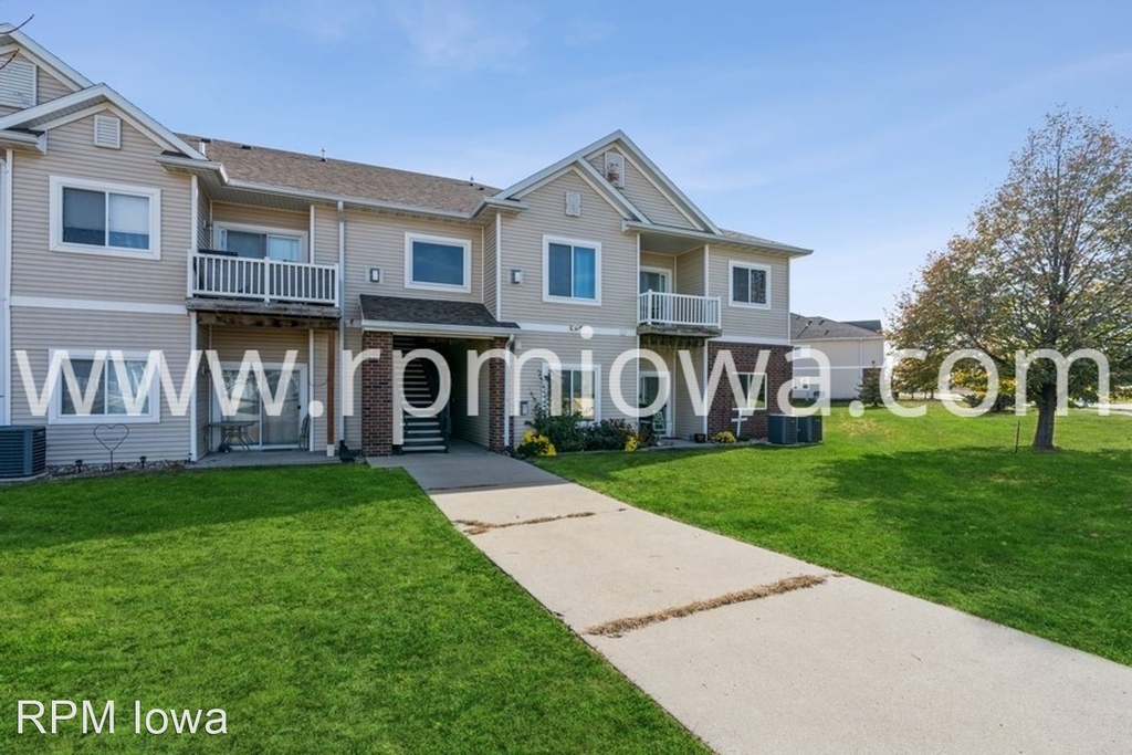 1845 Sw White Birch Circle #9 - Photo 1