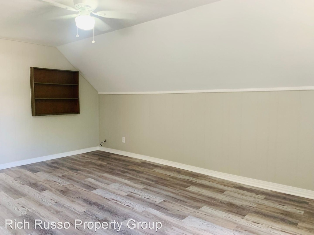 4937 Beatrice Drive - Photo 11