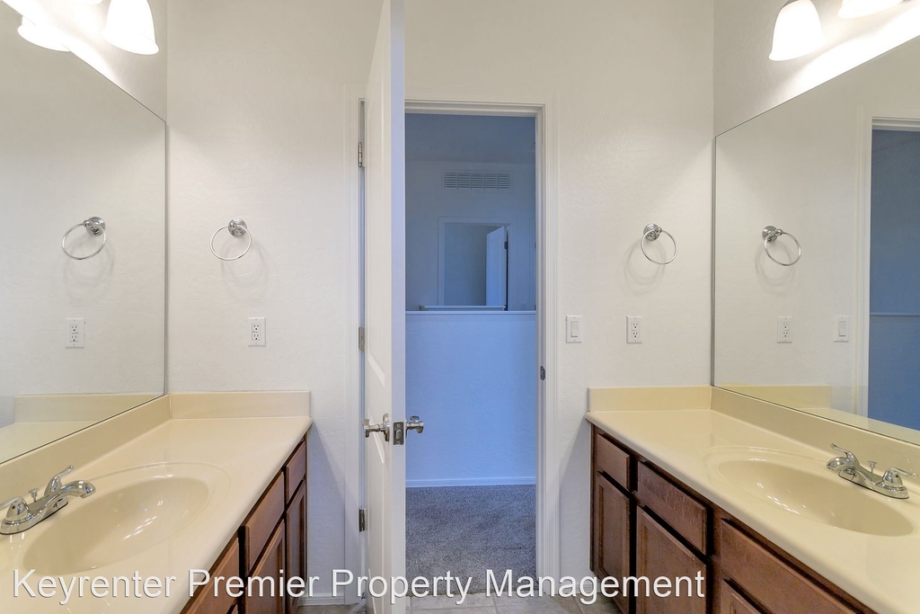 22507 N 31st Ave, Unit #9 - Photo 10