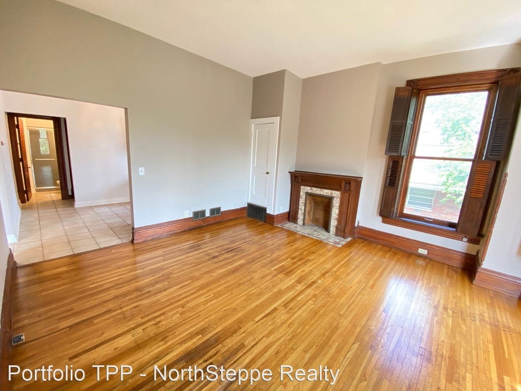 218 King Ave - Photo 2