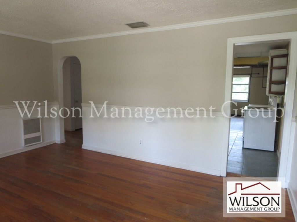 2408 Drake Drive - Photo 2