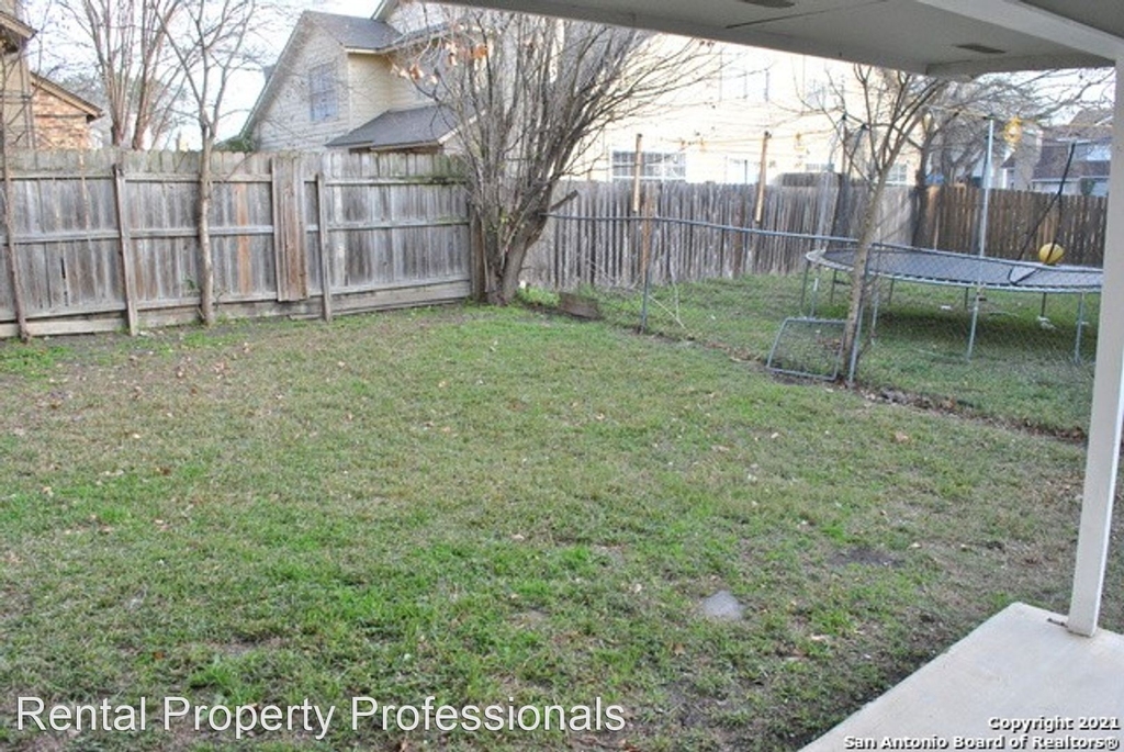 7528 Windsor Oaks - Photo 15