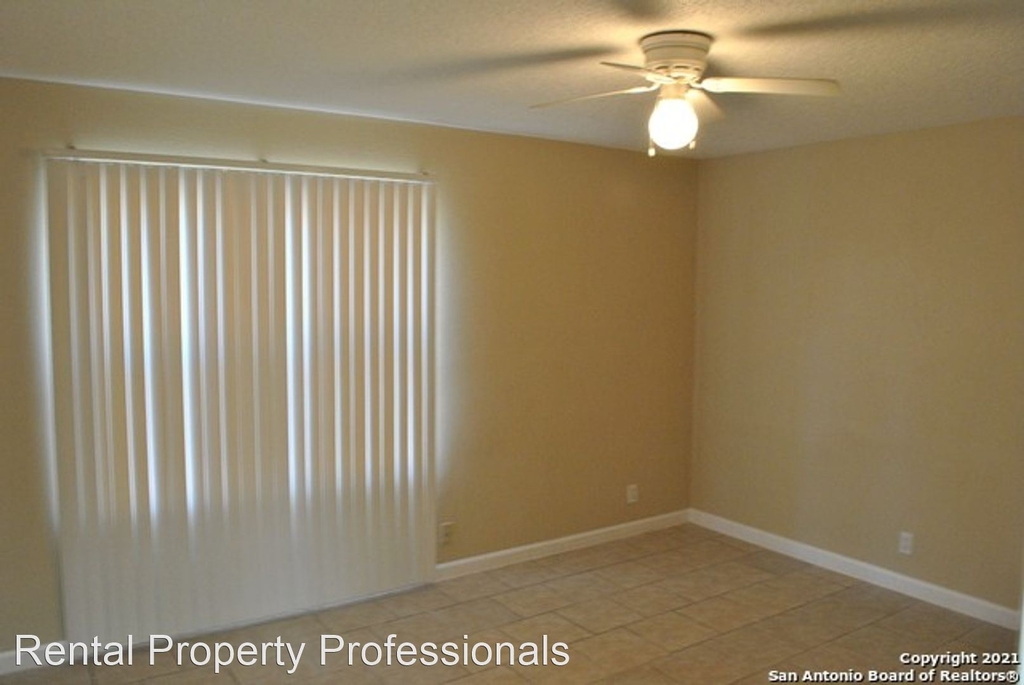 7528 Windsor Oaks - Photo 11