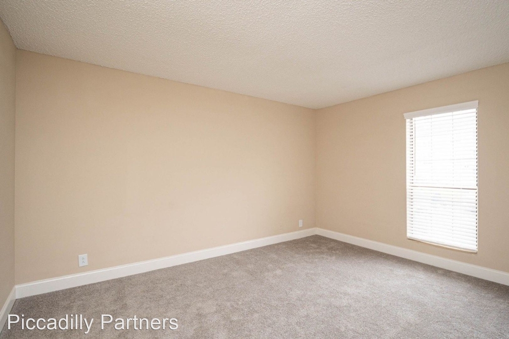 500 Windsor Green Blvd - Photo 6