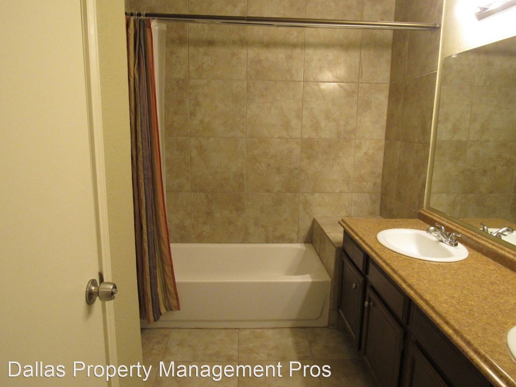 8600 Coppertowne Ln # 701 - Photo 16