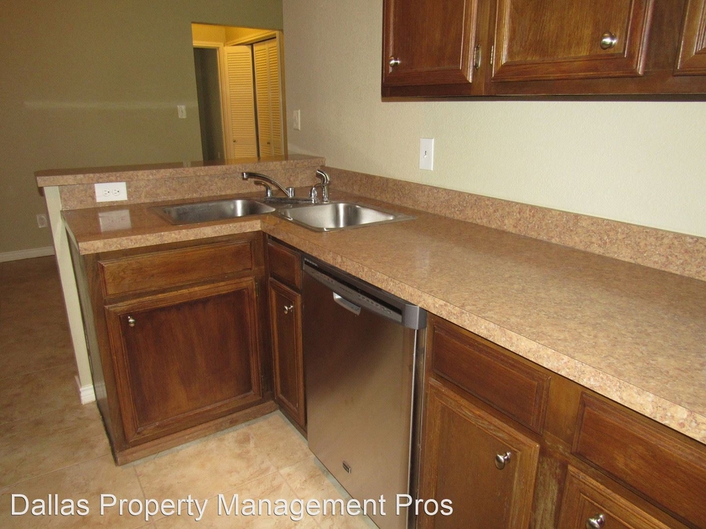 8600 Coppertowne Ln # 701 - Photo 8