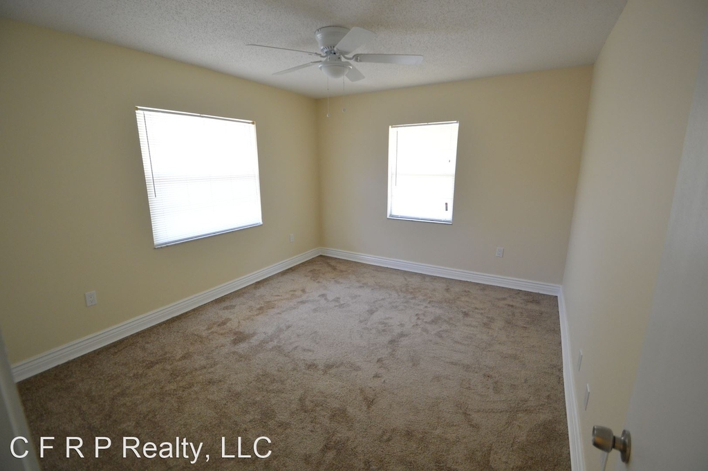 700 E Airport Blvd. Apt E6 - Photo 6